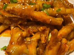 秘制鸡爪-满盆红龙虾(开发区店)