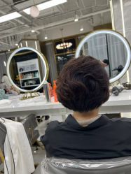 -5M HAIR SALON