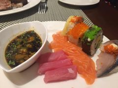 -南湖名都·景湖轩全日制餐厅·海鲜自助·东南亚风味·临湖而食
