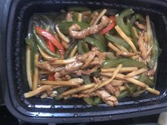 青椒肉丝-平成屋· Late Night 食堂(四川北路店)