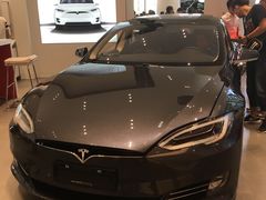 -TESLA 特斯拉(广州天环广场体验店)