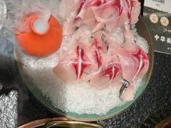 -得意咚瓜·顺德鱼生·冬瓜火锅(深圳首店)