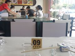 -覃记海鲜美食餐厅