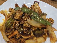 炒鱿鱼-喇喇排骨火锅·传统韩式脊骨汤(望京西园总店)