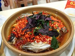 紫苏碎鱼头-笨罗卜浏阳菜馆(太平街店)