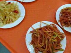 -牛一嘴·兰州牛肉面·大盘鸡(财富中心店)