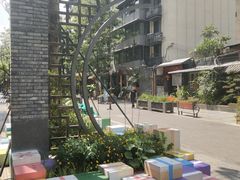 -泡桐树街