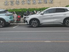 -北京希尔顿逸林酒店