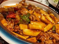 松子牛肉炒年糕-梁溪河畔·吉府花园(南长街南下塘店)