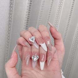 -Fanni美甲美睫皮肤管理