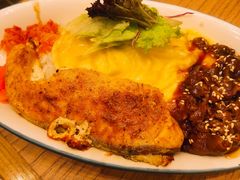 香煎三文鱼配元气欧姆蛋饭-玛格萝妮比萨屋(四平店)