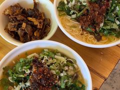 -文山荷鲜居(翠湖店)