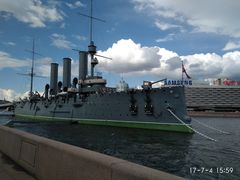 -阿芙乐尔号巡洋舰