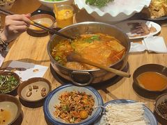 -黔诚多彩火锅(甲秀楼店)