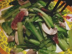 口蘑青菜-那家小馆•北京菜•烤鸭(中关村店)