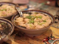 招牌野馄炖-老谢野馄饨(延安路店)