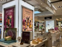 -杭州西湖银泰百货