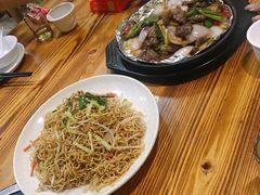 -大富蚝乌东哥饭店·石锅鱼杂·柠檬鸭(革新路店)