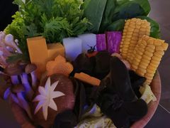 -湊湊火锅·茶憩(杭州湖滨银泰in77店)