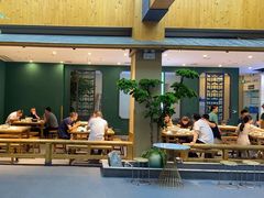 -绿草地·湘菜(酃湖师院店)