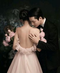 点击看大图 -挪娅婚纱摄影皇家会所