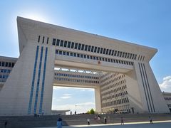 -霍尔果斯国门景区