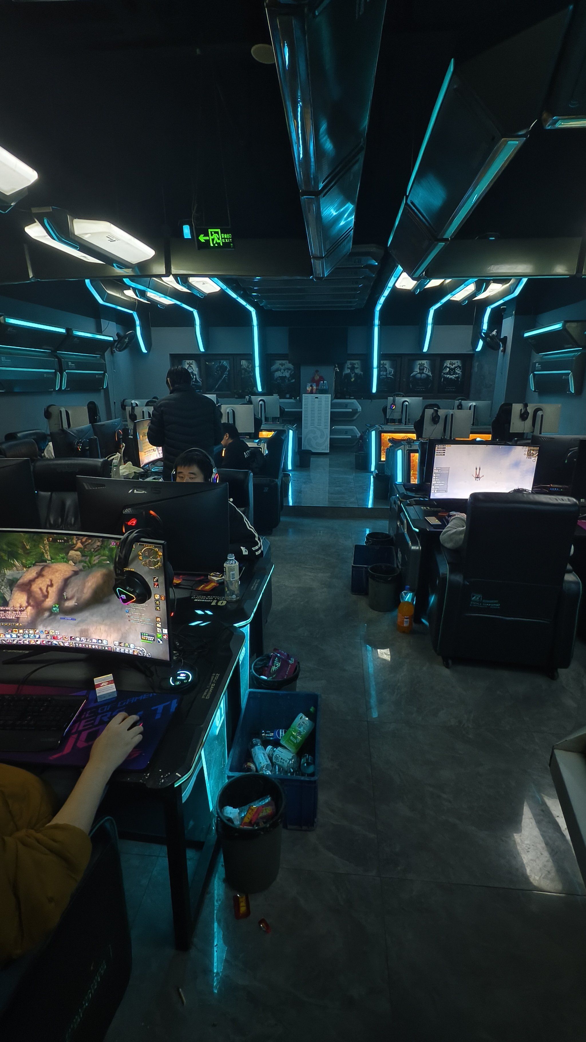 十几年没去过网吧了