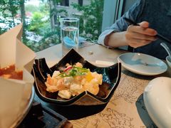 凤梨虾球-穹六人间 people 6(岳阳路店)
