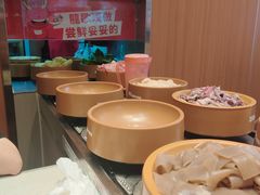 -龍歌自助小火锅(市南金茂湾店)