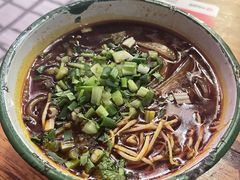 -拈签一笑黄牛肉辣卤串串