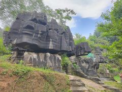 -梭布垭石林景区