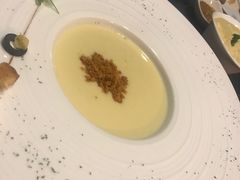 -HIGH FIVE哈福手工汉堡(桂林路店)