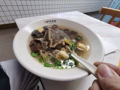 鸭血粉丝-百年尹氏汤包(湖南路狮子桥店)