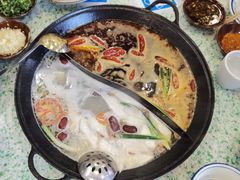 -鸿姐老火锅(疁城新天地店)
