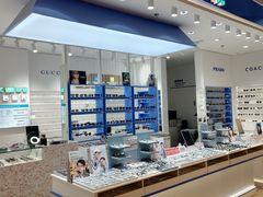 -美式眼镜·授权蔡司.依视路.尼康.豪雅.明月(南翔印象城店)
