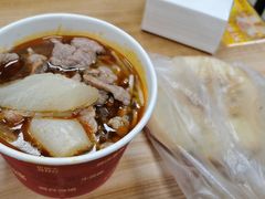 生烫鲜牛肉粉-江三王记牛杂馆(总店)