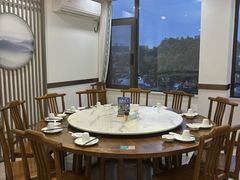 -品鲜村农家菜·阳澄湖大闸蟹(总店)