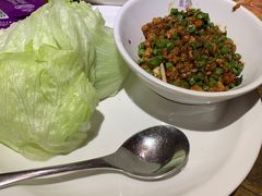 泰式香辣肉碎生菜包-喜越泰莱·泰越料理(海逸新天地店)