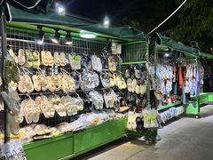 -三亚火车头万人海鲜广场