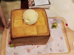 面包诱惑-绿茶餐厅(成都大悦城店)