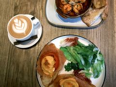 -Common Table · Brunch & Coffee