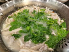 -老来福·非遗酸汤兔(凯旋路店)