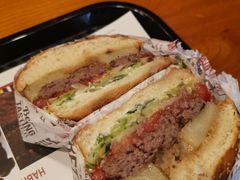 -The Habit Burger Grill 哈比特汉堡(复兴soho店)