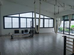 -无界瑜伽普拉提