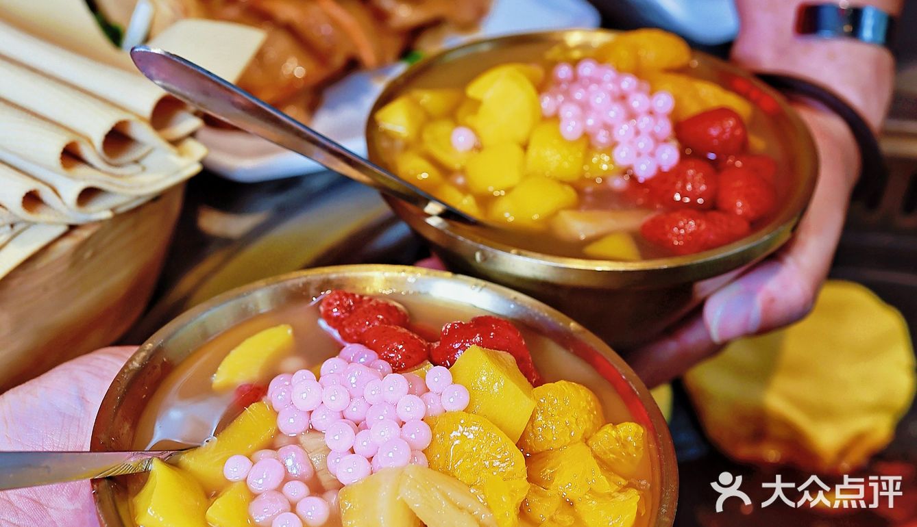 上海｜被东北朋友带来吃的铁锅炖。。。香😭了！