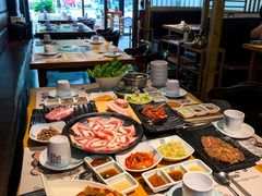 -唯成•韩国炭火烤肉 유성고기