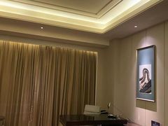 -天津京基皇冠假日酒店
