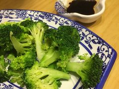 蒜蓉西兰花-裕鼎鲜·新中菜(青山湖万达店)