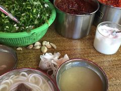-小倪羊肉米线馆