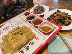 -肘子酥·天津菜·特色捞面(德云社店)